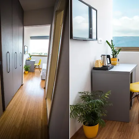Royal Suites-Sky Split Room photo